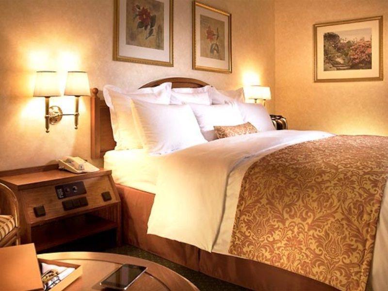 Renaissance Duesseldorf Hotel Εξωτερικό φωτογραφία