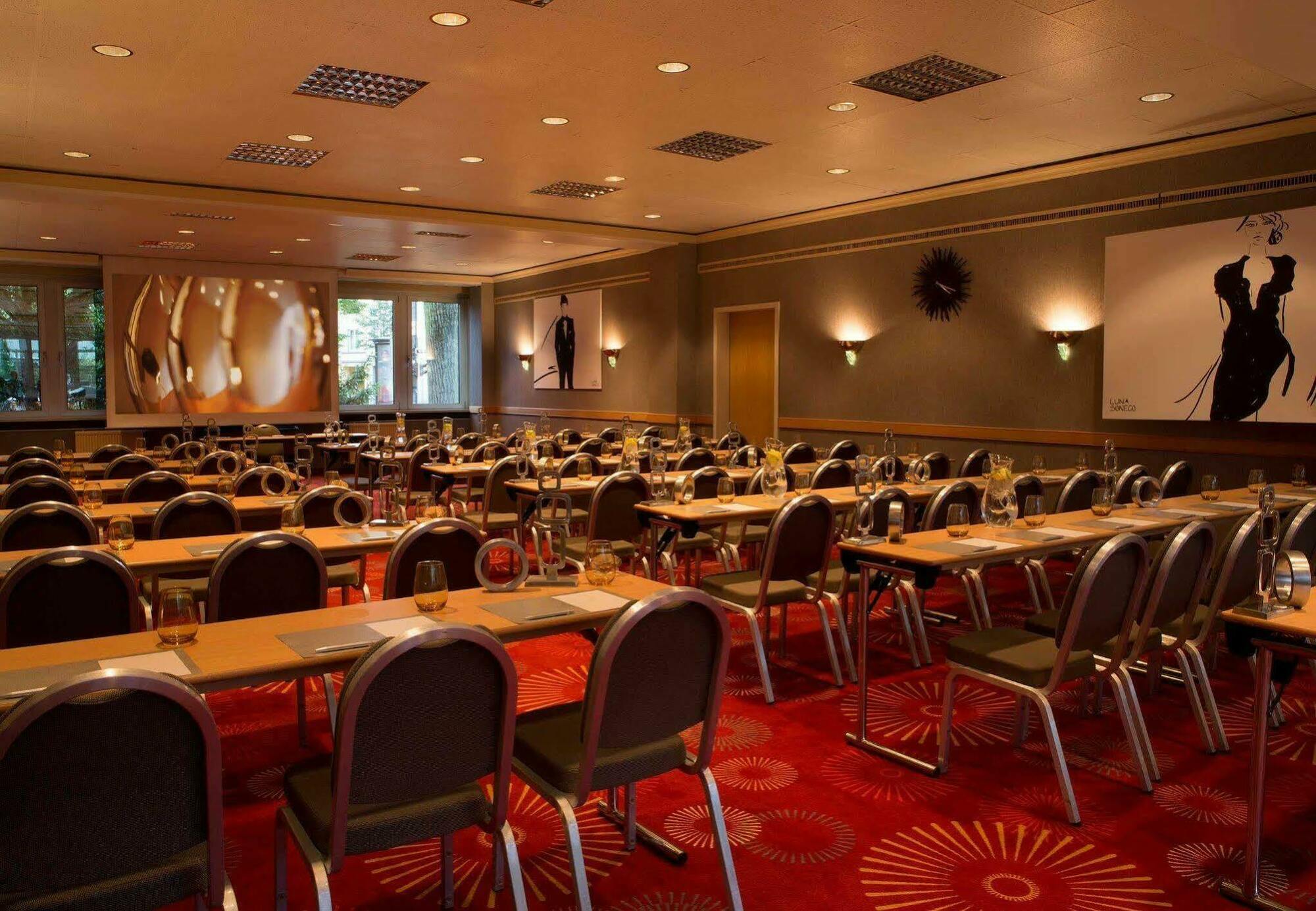 Renaissance Duesseldorf Hotel Εξωτερικό φωτογραφία