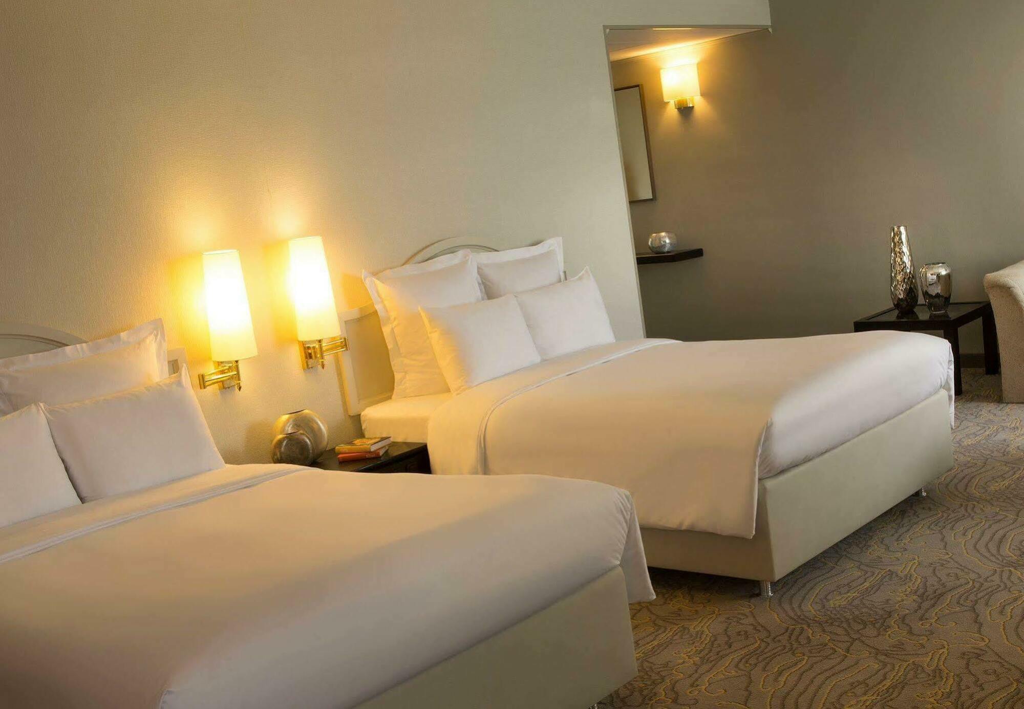 Renaissance Duesseldorf Hotel Εξωτερικό φωτογραφία