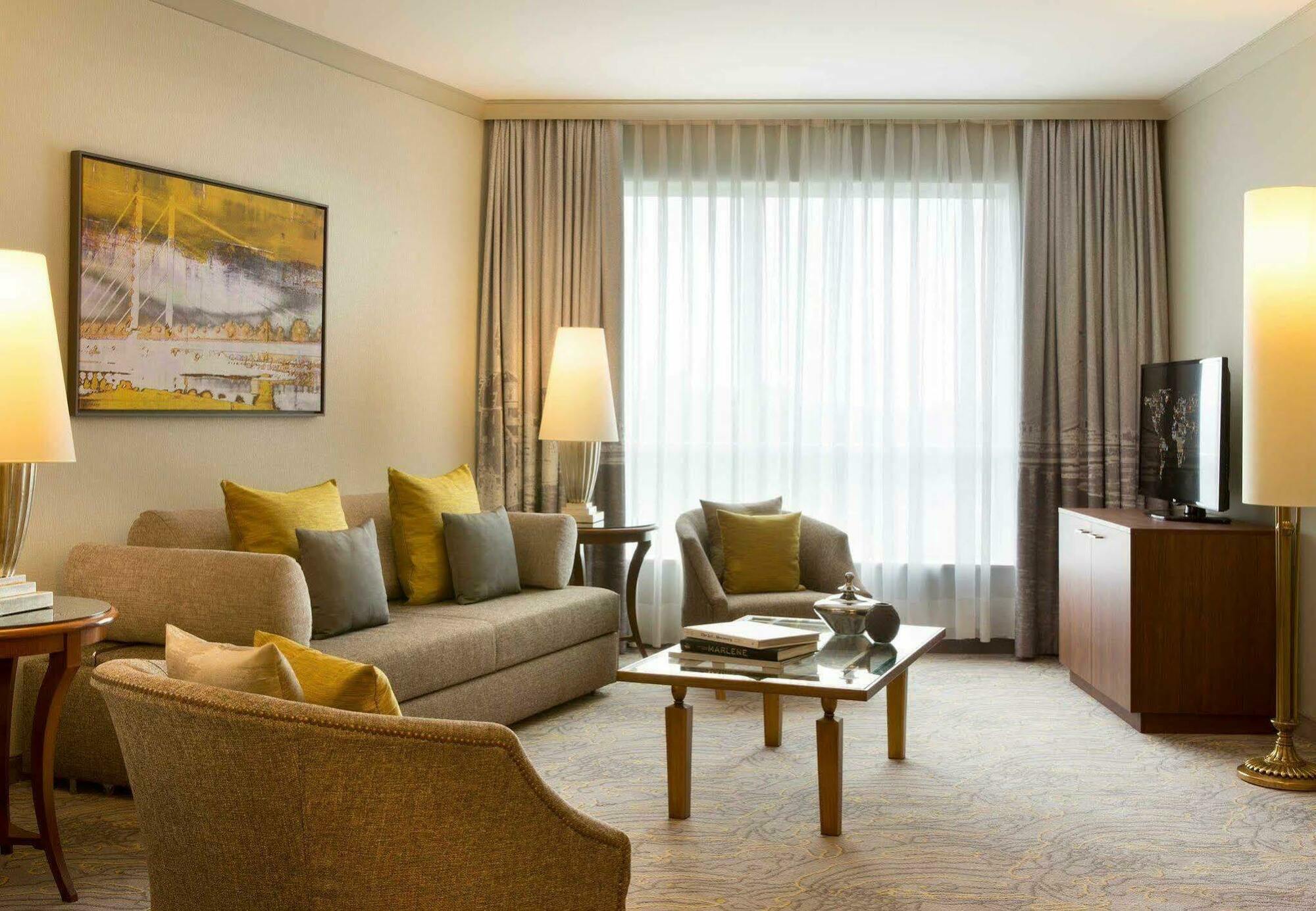 Renaissance Duesseldorf Hotel Εξωτερικό φωτογραφία